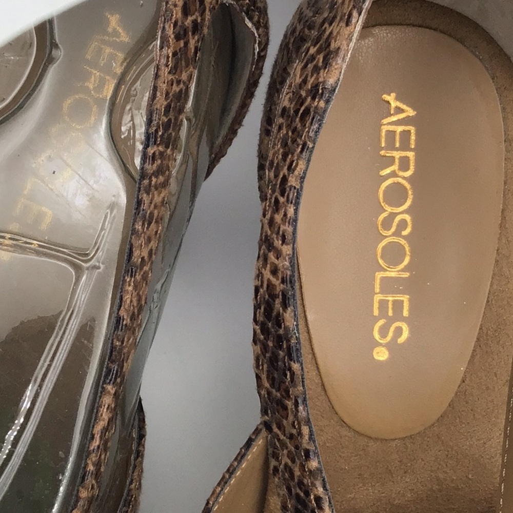 Aerosoles Fax Benefit Open Toed Strappy Heel Tan Snake 8.5 M NWOT
Never Worn - Picture 4 of 5